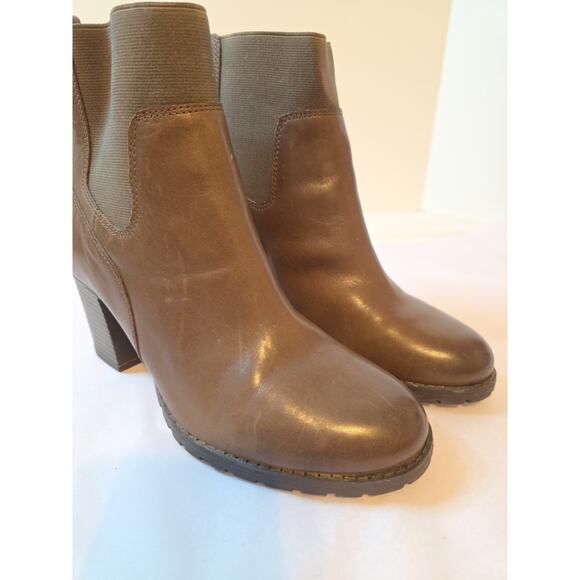 Clarks Women's 7 M Brown Leather Ankle Boots Pull On High Heel Block - Picture 2 of 11